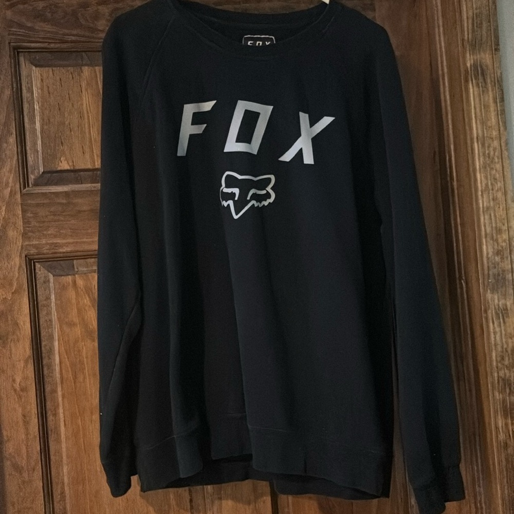 Women’s Fox crewneck sweatshirt